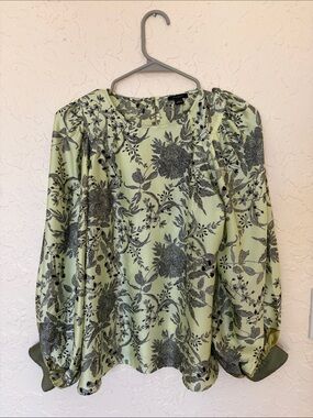 Ann Taylor Factory Light Green Floral Puff-Sleeve Blouse